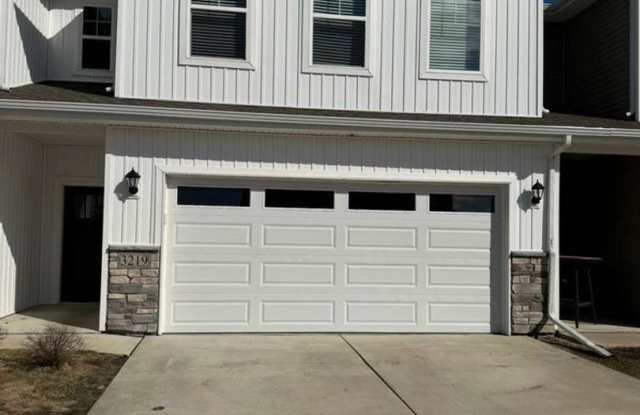 Beautiful 3 Bed 2.5 Bath Home in Ankeny