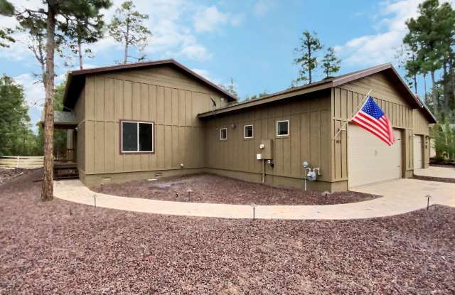 5411 N SAINT ANDREWS Drive