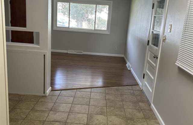 2010 W DAYTONA Drive