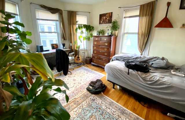 Photo of 2 Oswald St #3C Boston MA 02120