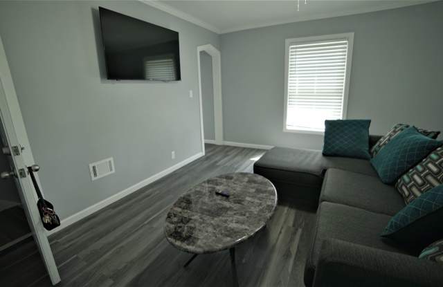 121 Lexington Ave Apt 22