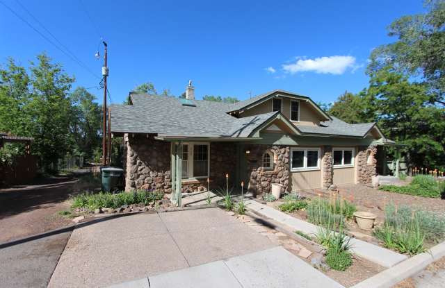 Charming 3BR Home Downtown | Hardwood Floors + In-Unit Washer/Dryer