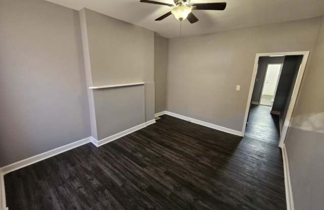 3 Bedroom 2 bathroom Townhouse in Pigtown