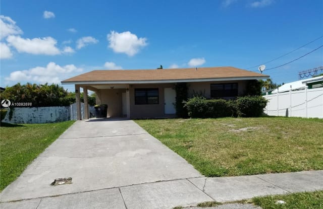 255 NW 12 CT - 255 NW 12th Ct, Dania Beach, FL 33004