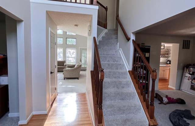 5643 Glenbrook Court