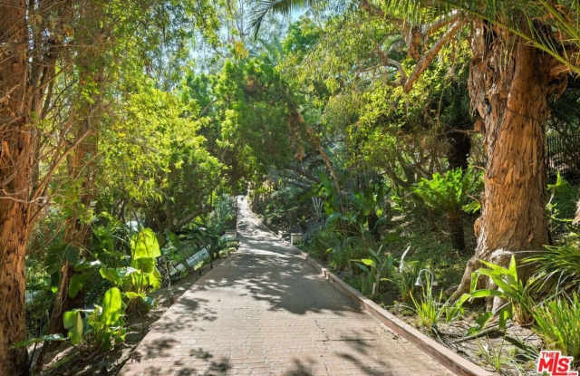 27910 Pacific Coast Highway