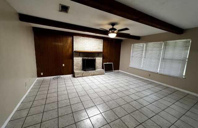 Hillyer Street - 1004