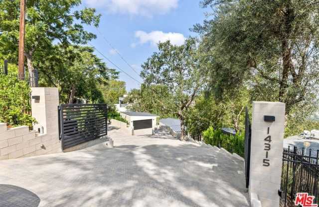 14315 Mulholland Dr