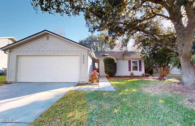 8336 SPICEWOOD Drive - 8336 Spicewood Drive, Jacksonville, FL 32216