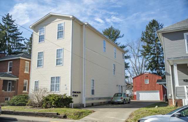 15 Elliott St A
