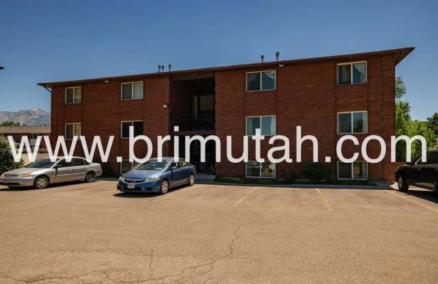 4725 S. 1300 E. - 21