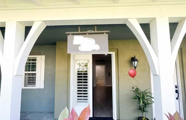 6 Sablewood Circle