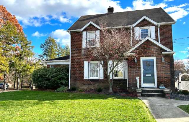 Photo of 3500 Elwood Ave.