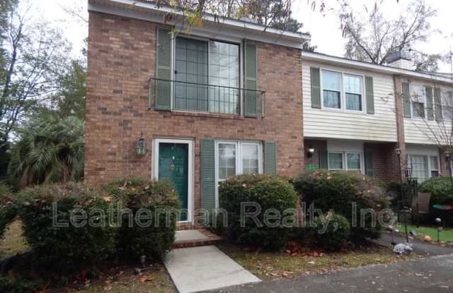 Photo of 738-J Coventry Lane