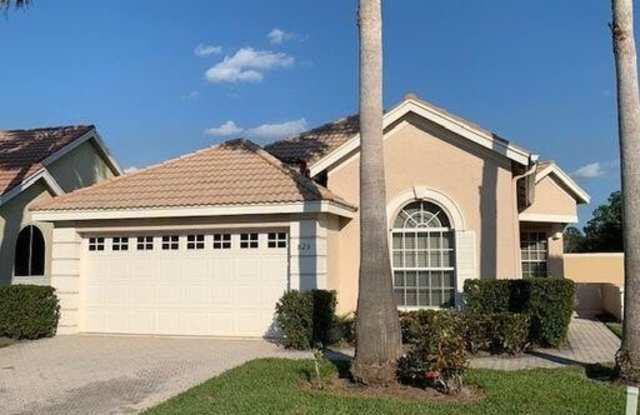 825 SW ANDREWS CV STREET