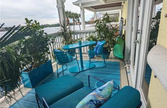 5011 STARFISH DRIVE SE