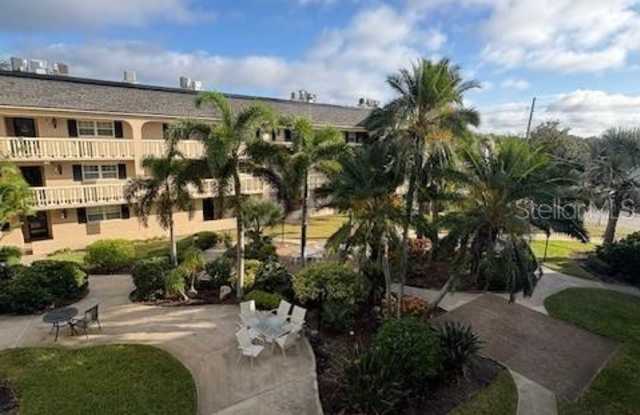 Photo of 147 Bluff View Dr Apt 303