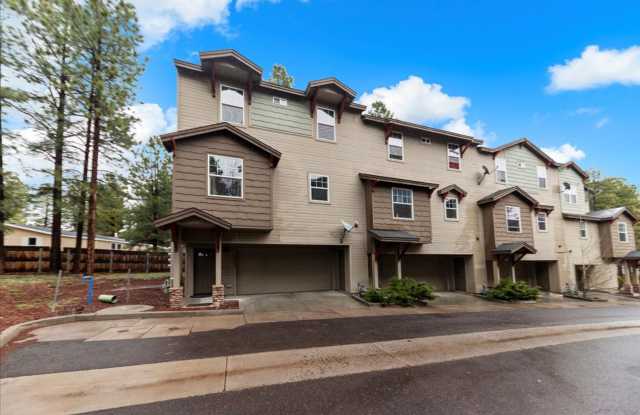 Railroad Springs Townhome for Rent! - 2502 West Washburn Court, Flagstaff, AZ 86001