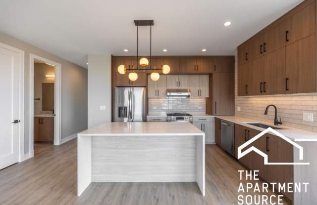 Photo of 2355 West Flournoy