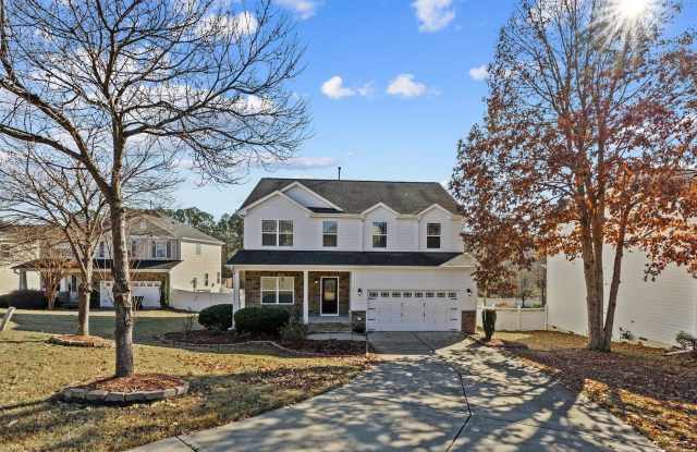 ***Beautiful Knightdale 4/2.5 W/ Private Pool***