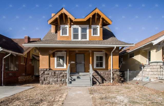 4242 Montgall Avenue, Kansas City, MO