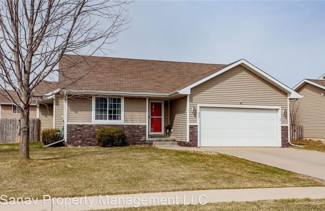 870 SE West Gate Drive - 870 SE Westgate Dr, Waukee, IA 50263