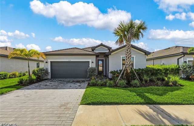 11151 Timber Creek Drive E