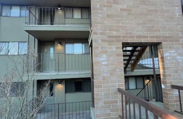 205 La Villa Drive