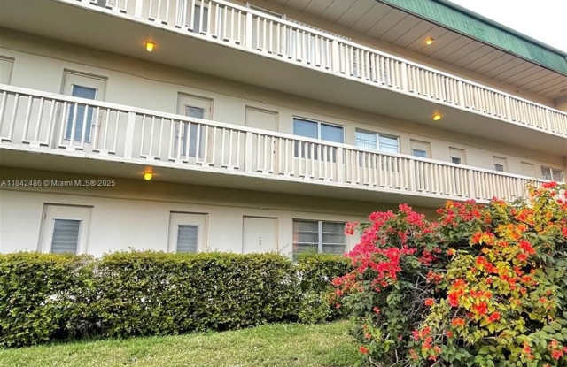 Photo of 1420 Atlantic Shores Blvd