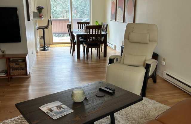 Fully Furnished Condo Near Downtown Bozeman  MSU