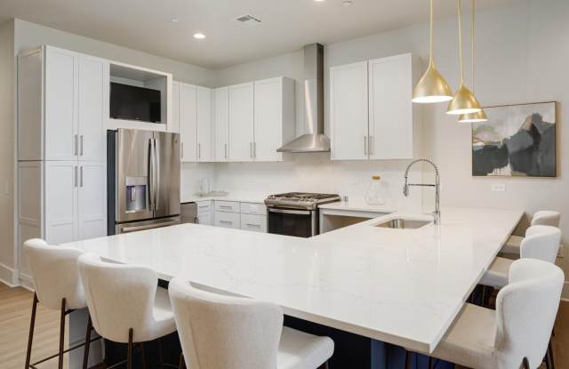 Reunion Township Apartments at 109