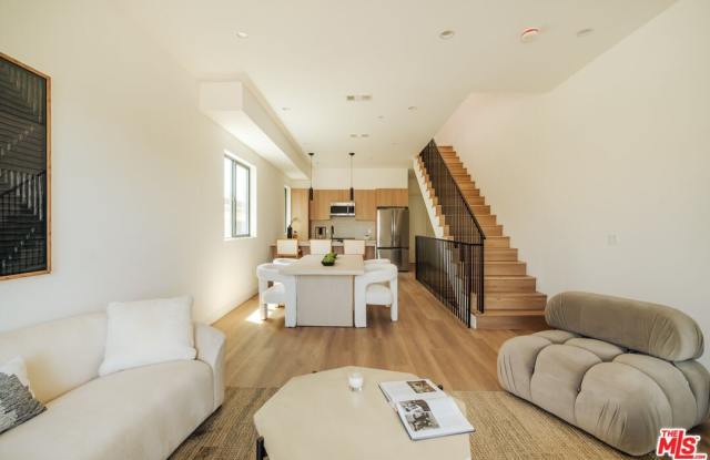 1343 S Ogden Dr