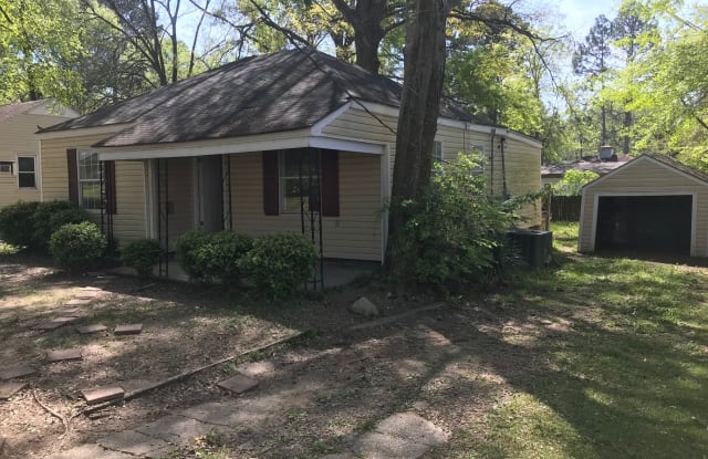 223 Decelle Street - 223 Decelle Street, Jackson, MS 39216