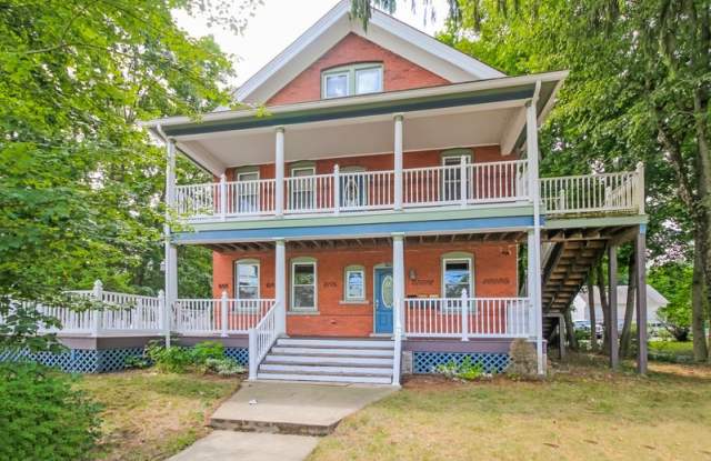 174 Pleasant Street