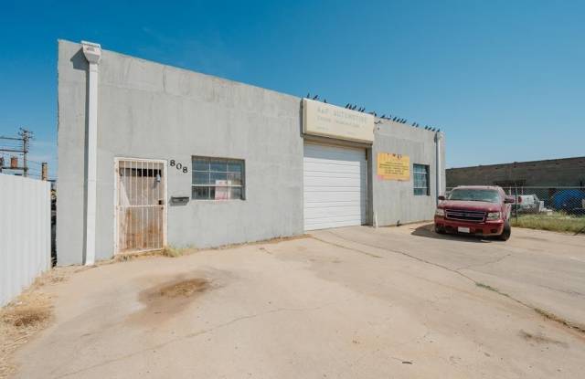 Photo of 808 N Muskingum Ave