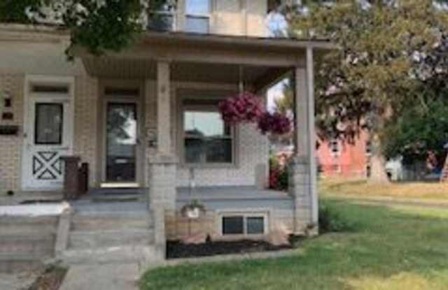 50 E Walnut Street