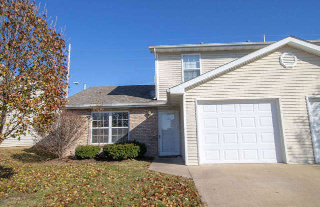 2529 N NORTHAMPTON DR - 2529 Northampton Dr, Columbia, MO 65201