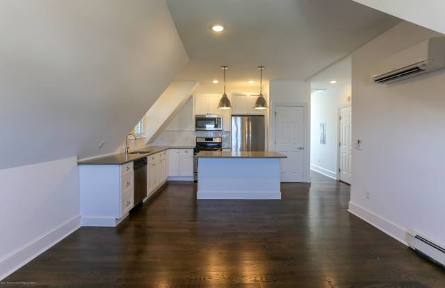 35 Ocean Boulevard unit: 5