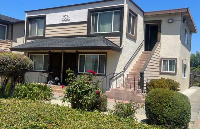 conveniently located upstairs apartment