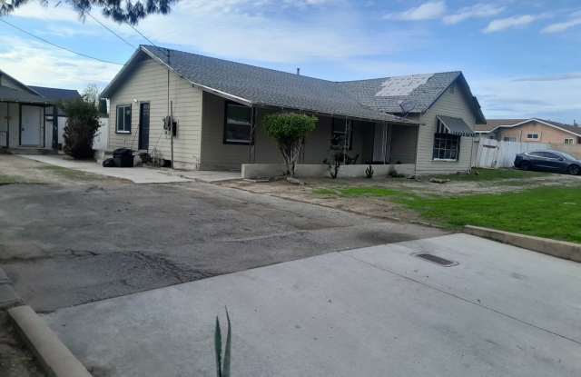 3 bedroom Home for rent in Colton CA!