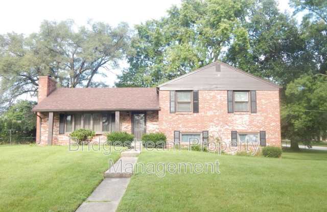 Photo of 7541 Mintwood Avenue