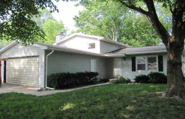 Spacious 4BR Home on Quiet Cul-de-Sac in Southwood with Private Fenced Yard