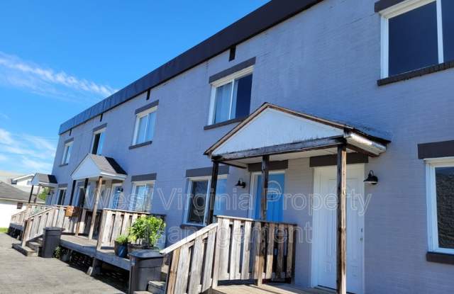 Photo of 200 Lewis St.