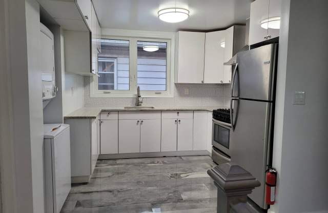 503 East 53rd St