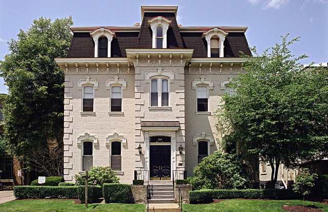 260 Shady Ave
