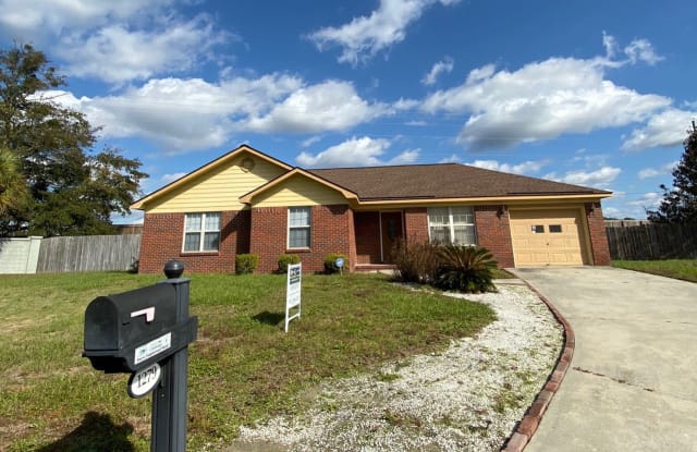 1279 Baxter Street - 1279 Baxter Street, Hinesville, GA 31313