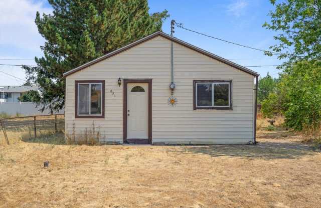 Beautifully Remodeled Home in Airway Heights!