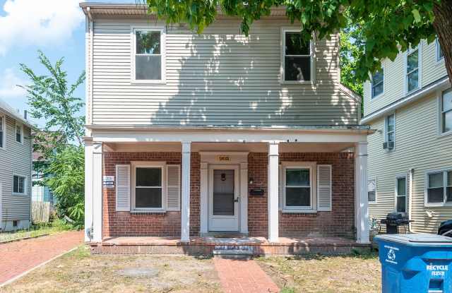 Photo of 903 Sylvan Ave