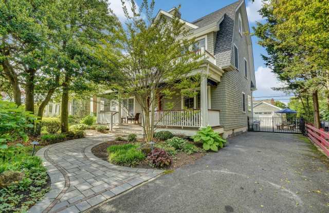 115 Seaside Place