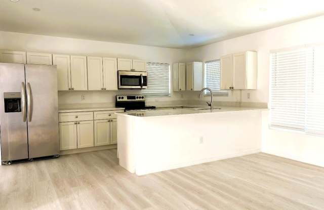 121 S Lake Drive